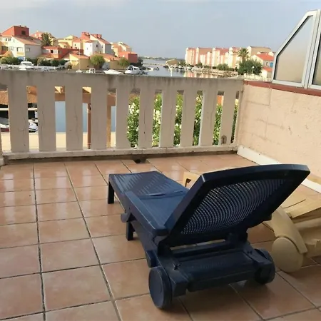 Grand T3 Avec Terrasse, Piscine Et Parking Pres De La - Fr-1-81-242 * Le Barcares