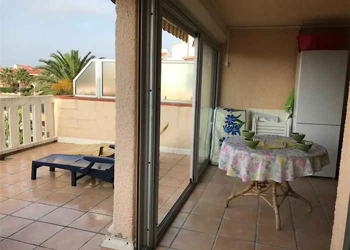 Grand T3 Avec Terrasse, Piscine Et Parking Pres De La - Fr-1-81-242 Appartement